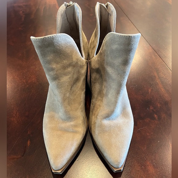 Steve Madden Tan Suede Booties - Picture 2 of 5